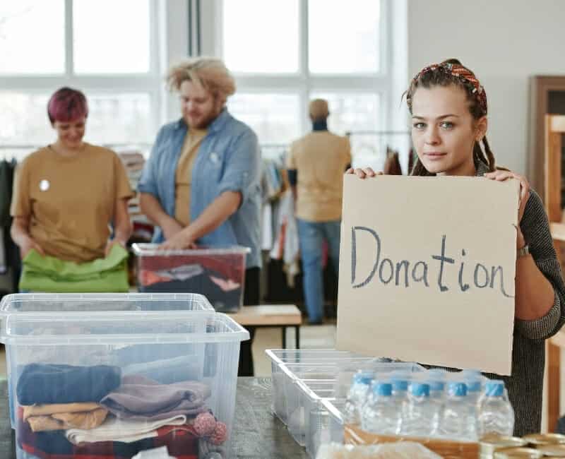 Why-you-shouldnt-sell-your-stuff-after-decluttering-donation-centre